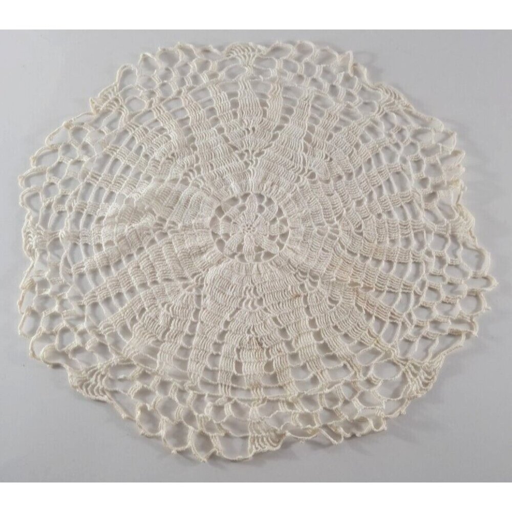 Vintage Centerpiece Doily Table Charger Crochet White Round Granny Cottage 16"